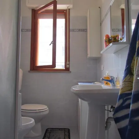 Apartmán Spacious Flat With Pool Access *